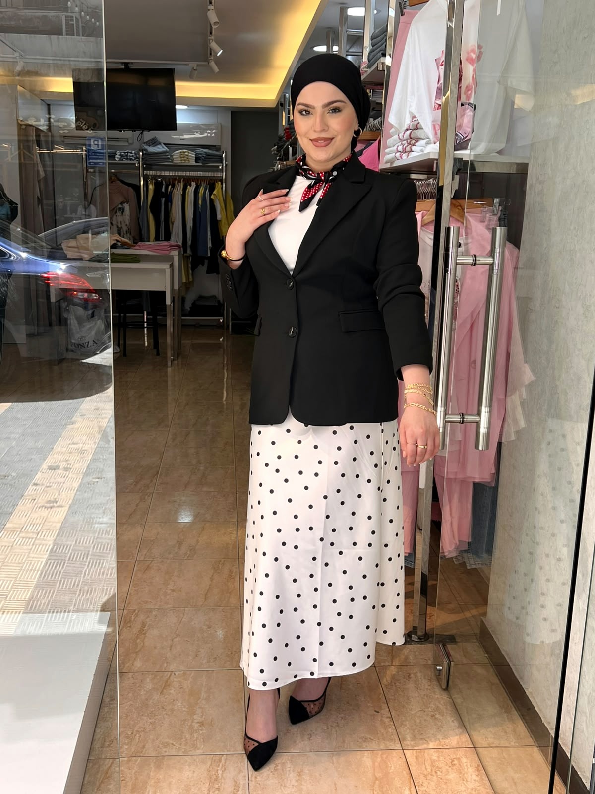 PONZA look 10